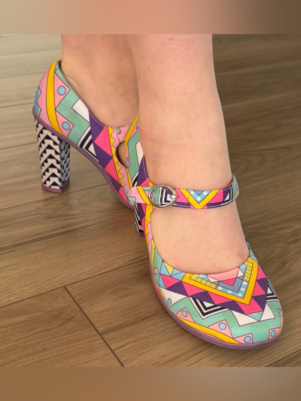 Hot Chocolate Design Geometric Print Mary Jane Heels Sz 38 80’s - Picture 4 of 10